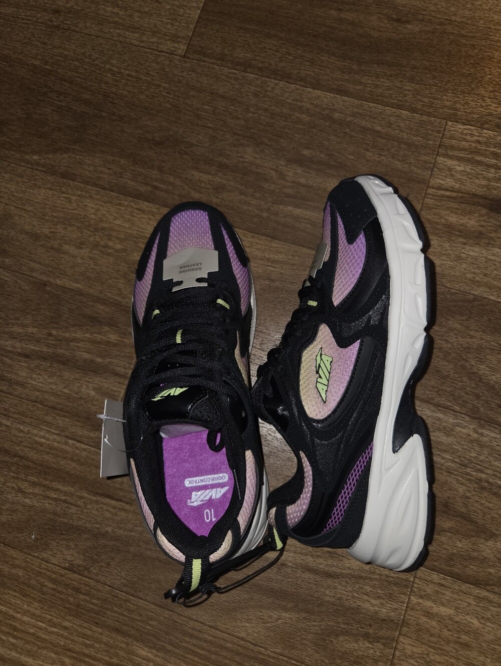 Avia Women's Black and Purple Retro Running Sneakers